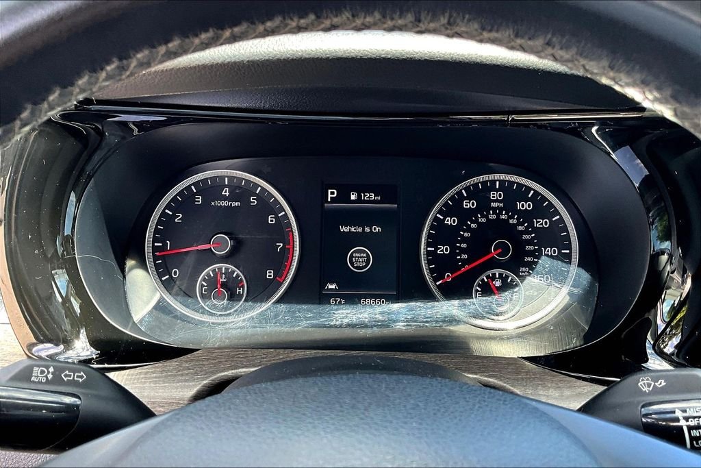 Used 2022 Gray Kia EX image 11