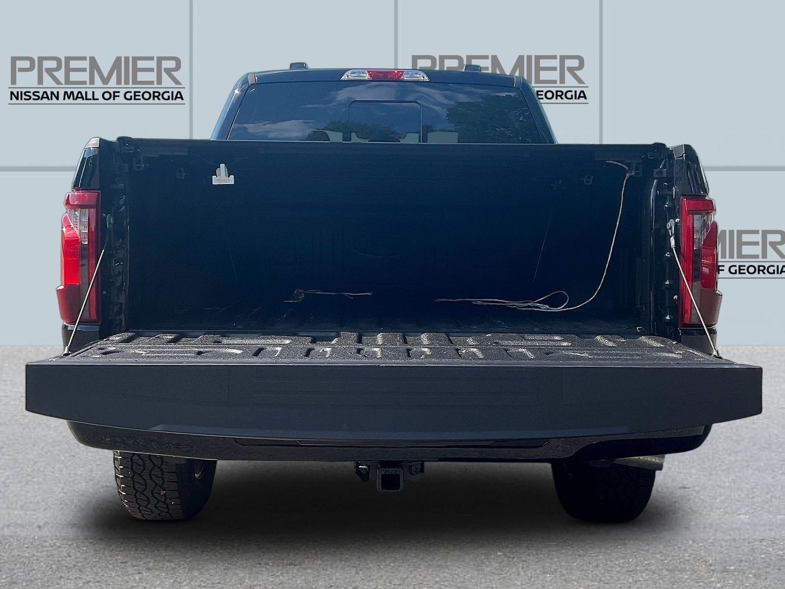 Used 2026 Blue Ford XLT image 9