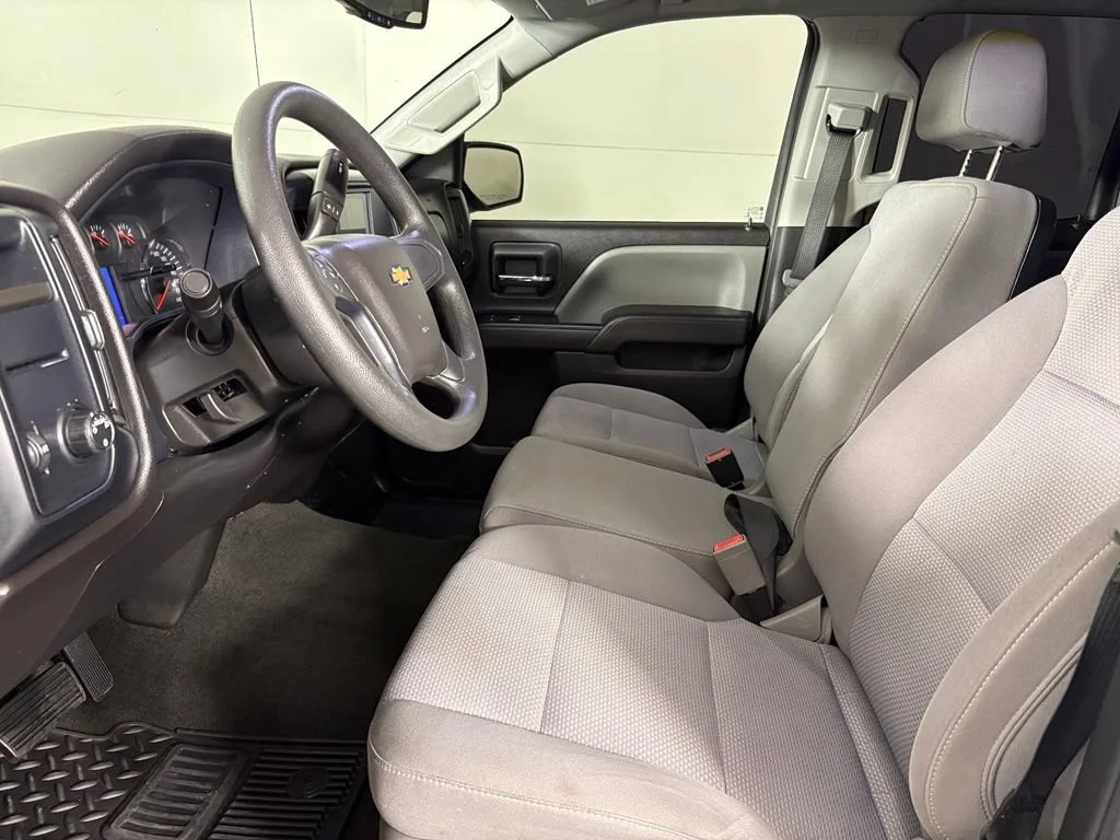 Used 2018 BLACK Chevrolet Custom image 24