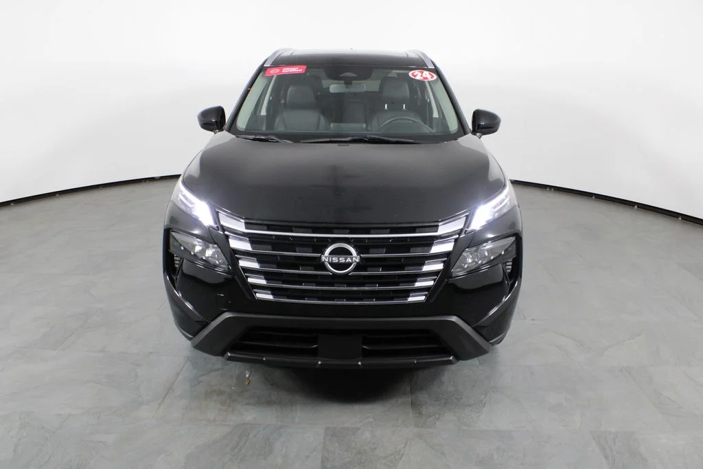 2024 Nissan Rogue SV - Photo 13