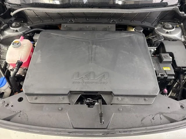 Used 2023 Gray Kia Wind image 19