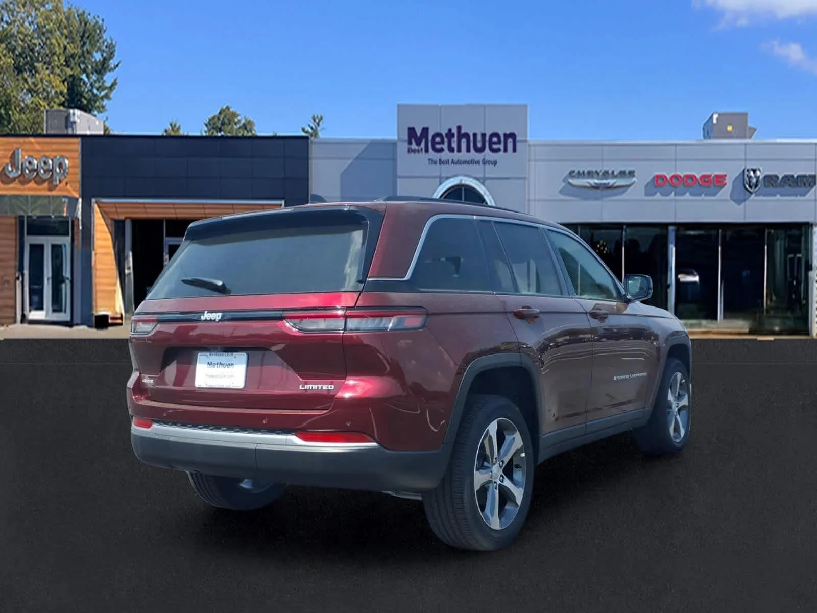 New 2026 Velvet Red Pearlcoat Jeep Limited image 3