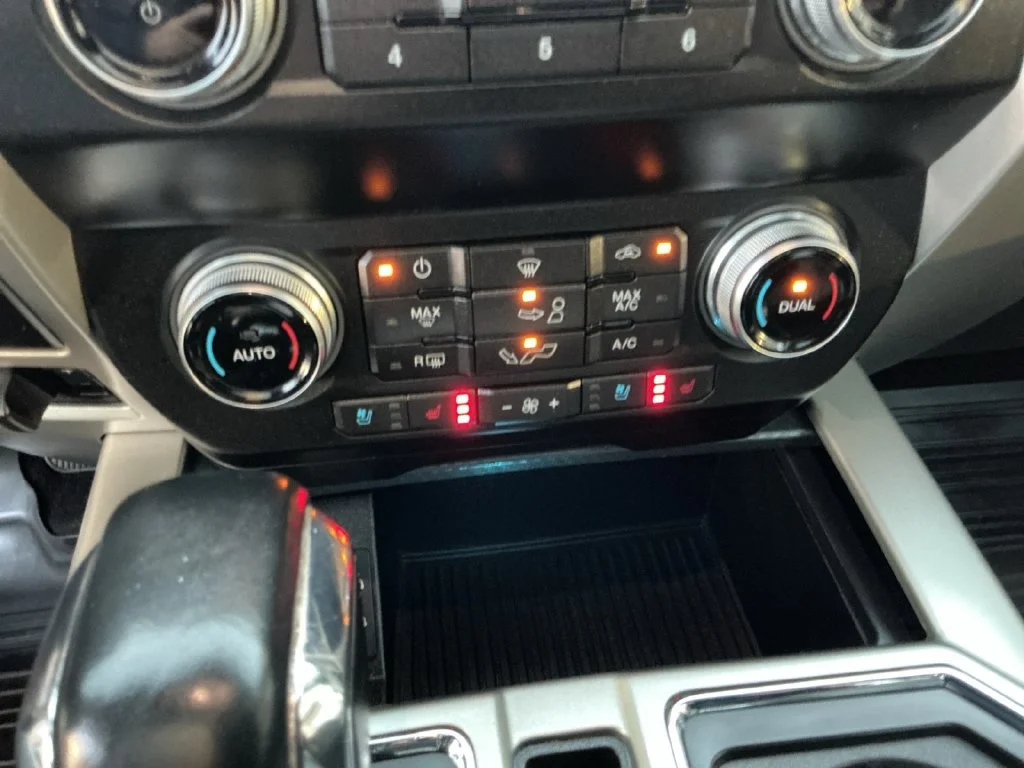 Used 2019 Black Ford Lariat image 23