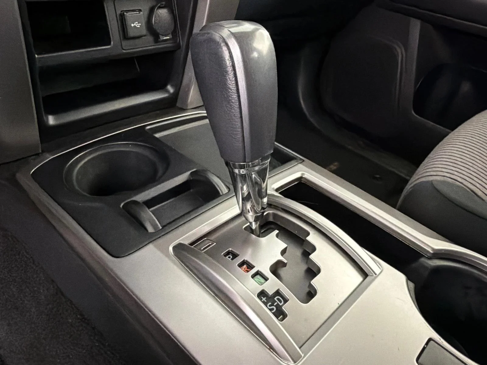 Used 2020 Silver Toyota SR5 image 30