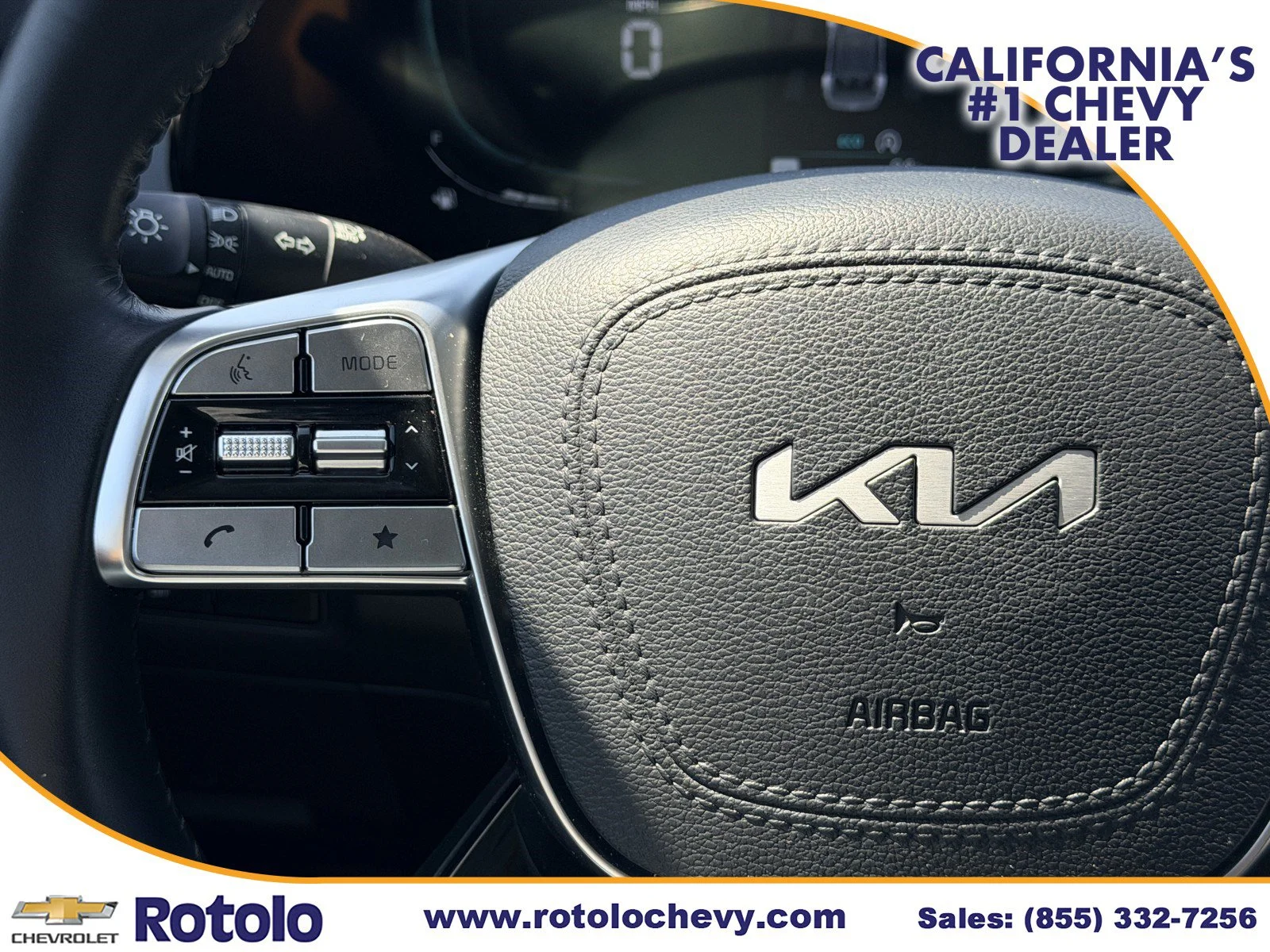 Used 2024 Dawning Red Kia S image 27