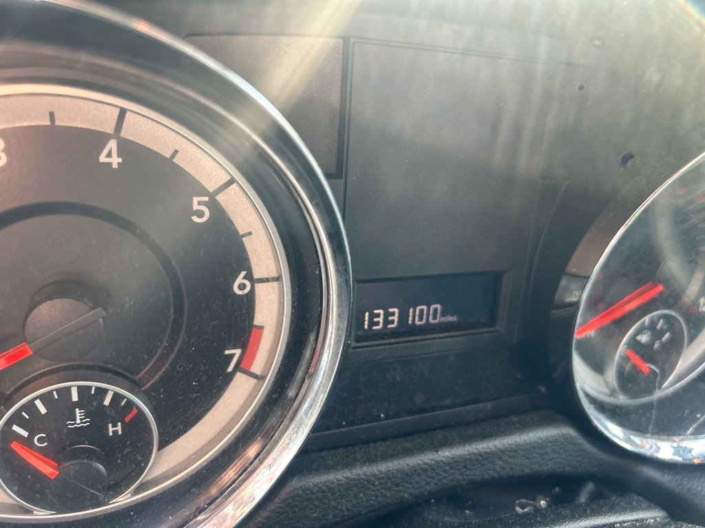 Used 2017 Red Dodge SXT image 10