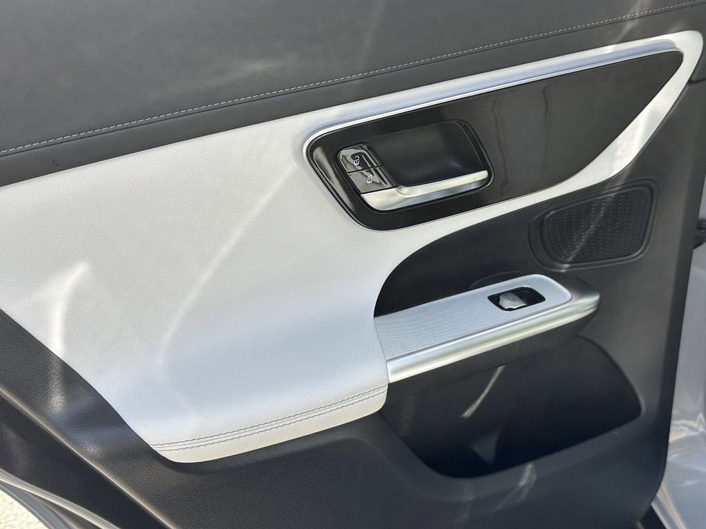 New 2026 MANUFAKTUR Alpine Grey Mercedes-Benz GLC 300 image 25
