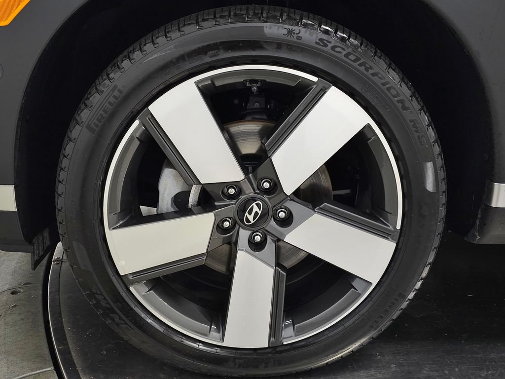 2026 Hyundai Santa Fe Limited - Photo 14