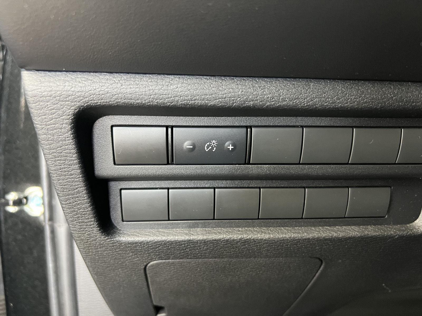 2022 Mitsubishi Outlander ES - Photo 14