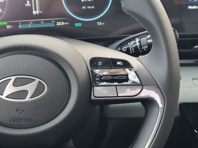 2025 Hyundai Elantra Limited - Photo 66