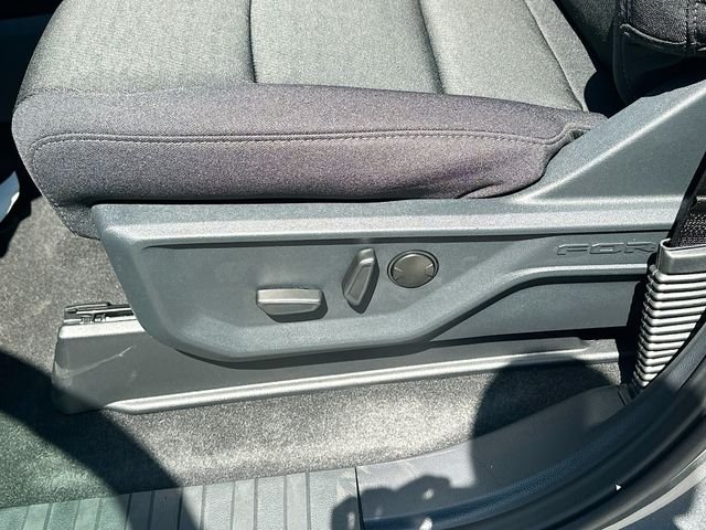 New 2026 Carbonized Gray Metallic Ford XLT image 19