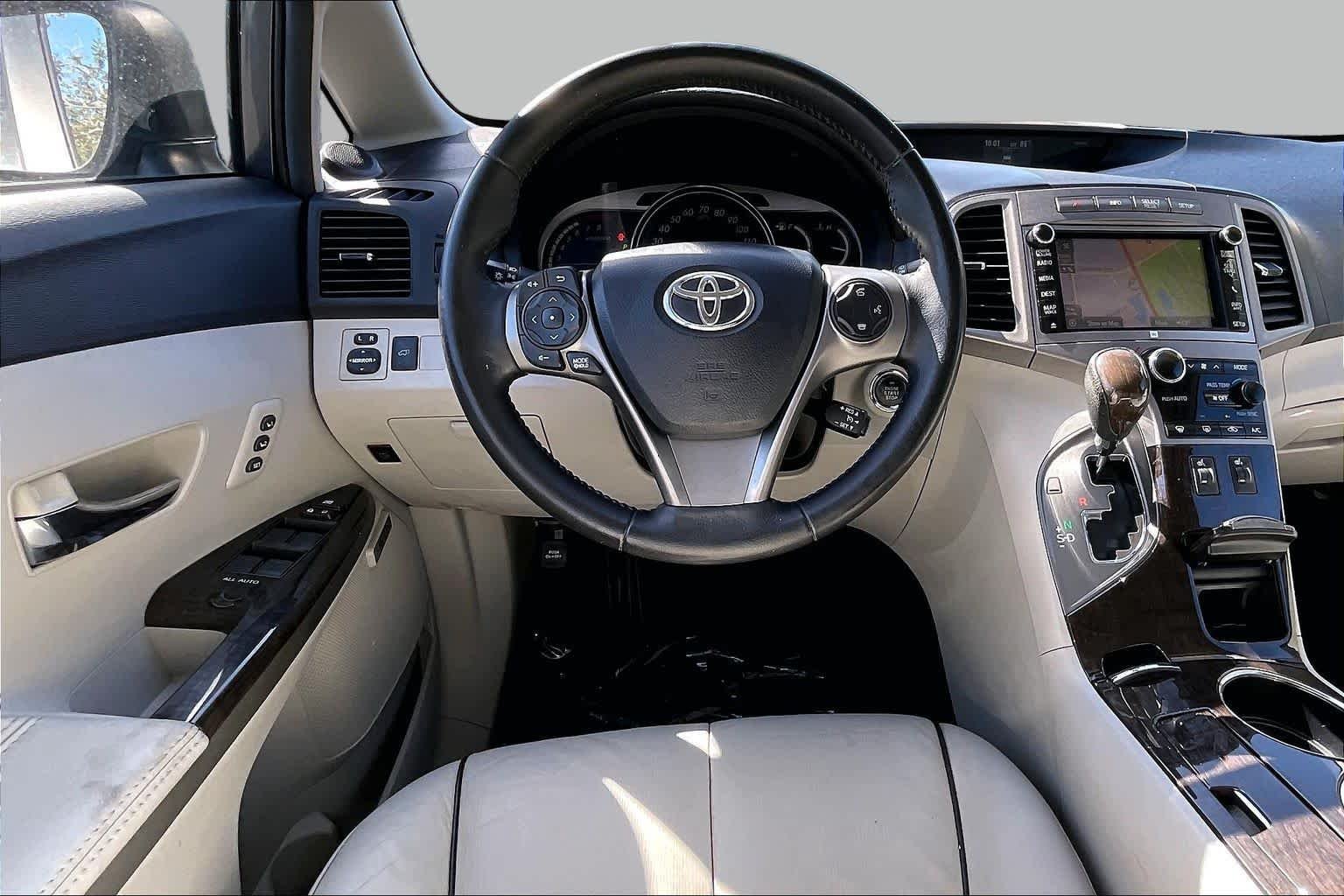 Pre-Owned 2013 Toyota Venza Limited