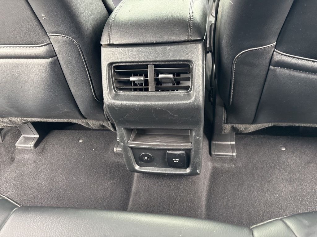 Used 2022 Black Ford SEL image 27