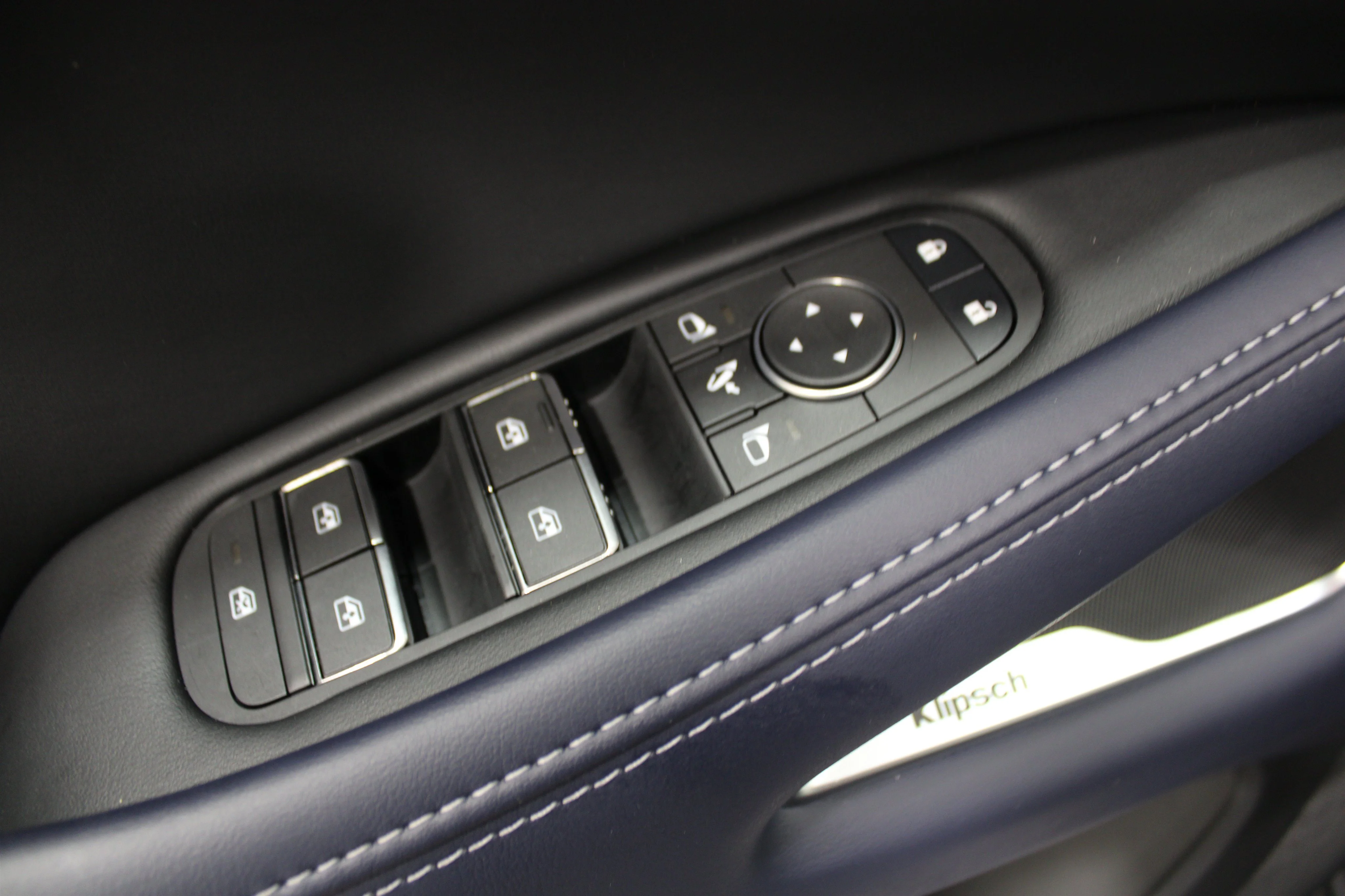 2026 INFINITI QX60 Sport - Photo 7