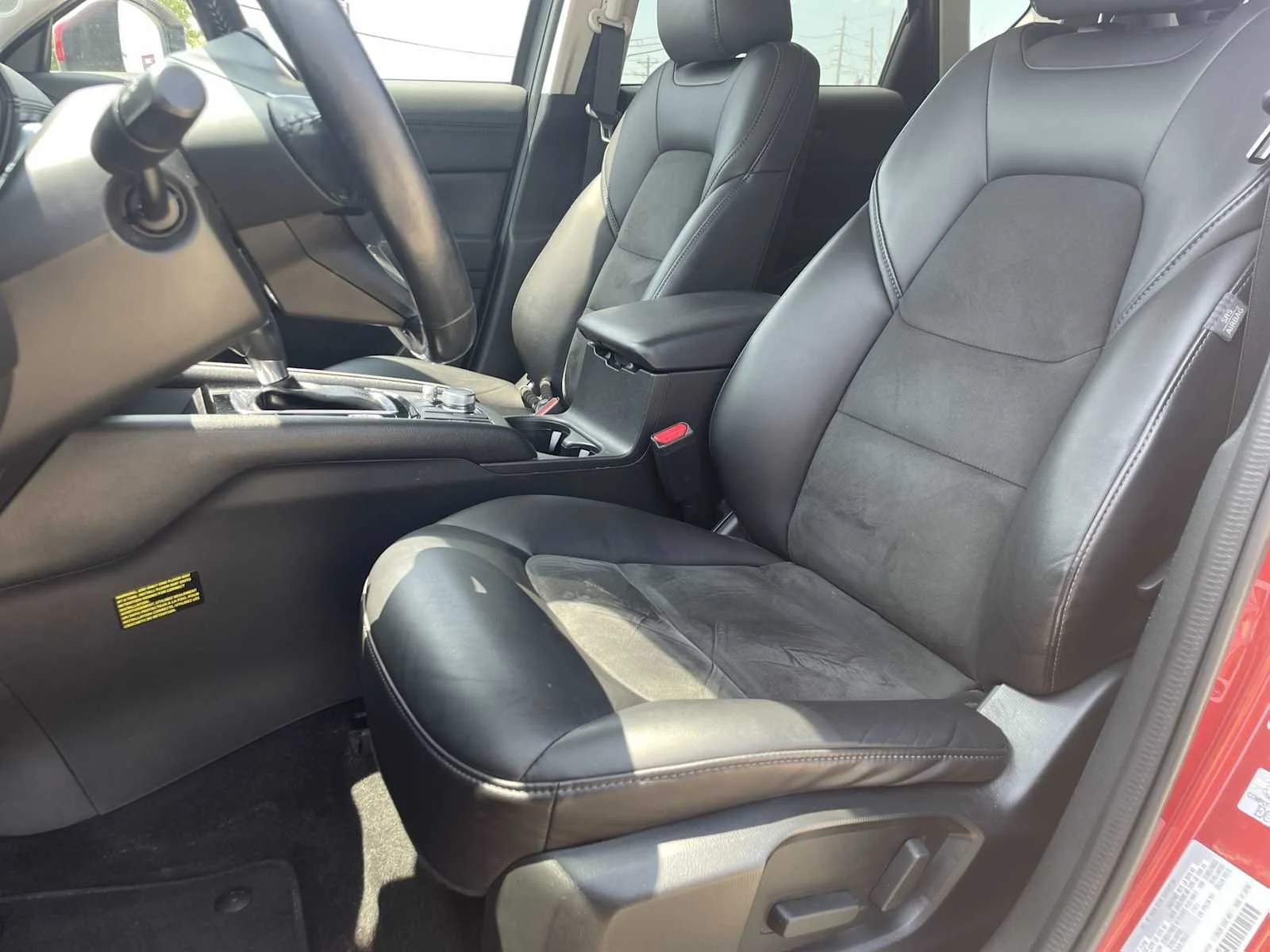 Used 2019  Mazda Touring image 19