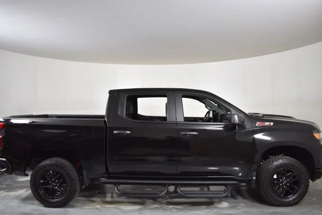 Used 2024 Black Chevrolet Custom Trail Boss image 11