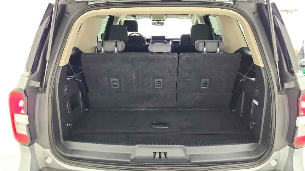 Used 2024 Gray Ford XLT image 33