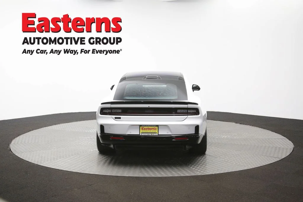Used 2024 White Dodge R/T Scat Pack image 39