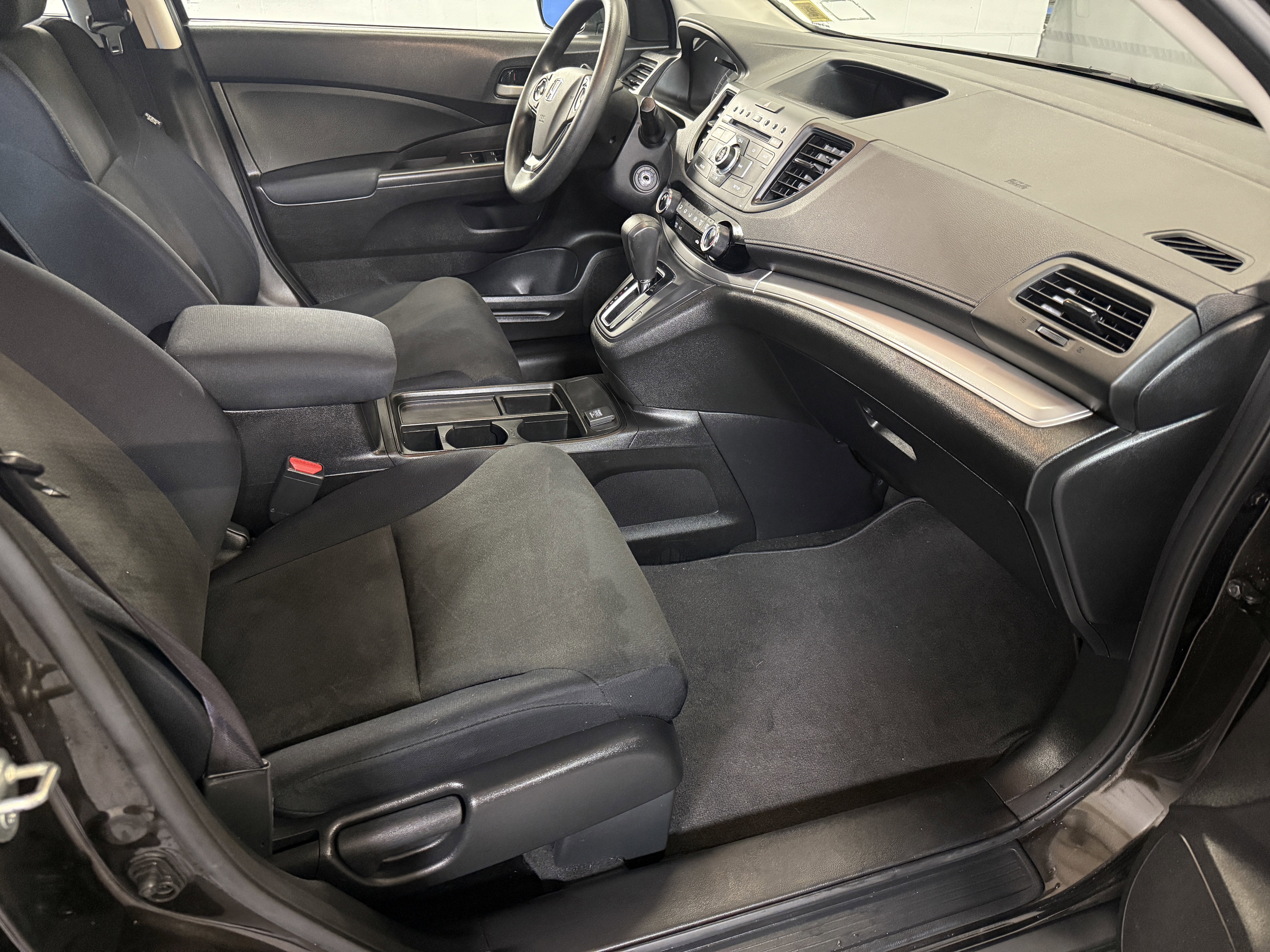 Used 2015 Urban Titanium Metallic Honda LX image 24