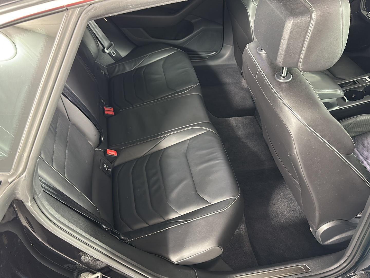 Used 2019 Deep Black Pearl Volkswagen SEL Premium R-Line image 7