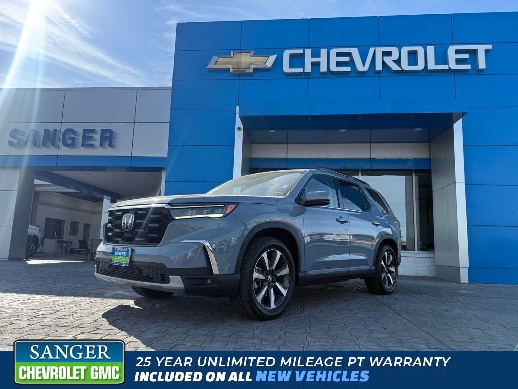 Silver 2025 Honda Pilot Touring FWD SUV / Crossover Front-Wheel Drive