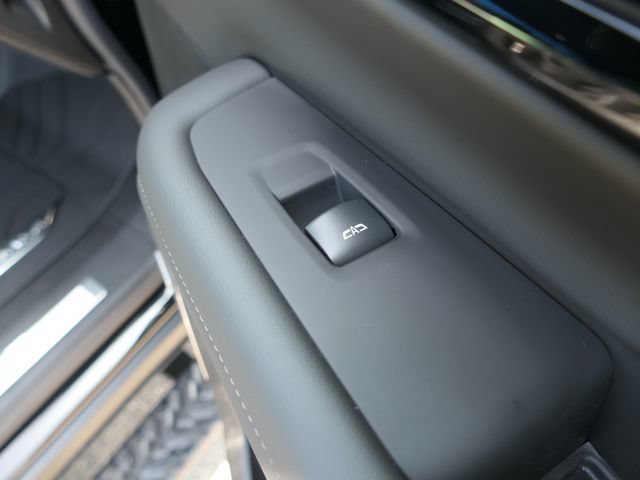 2026 Chevrolet Suburban Z71 - Photo 28