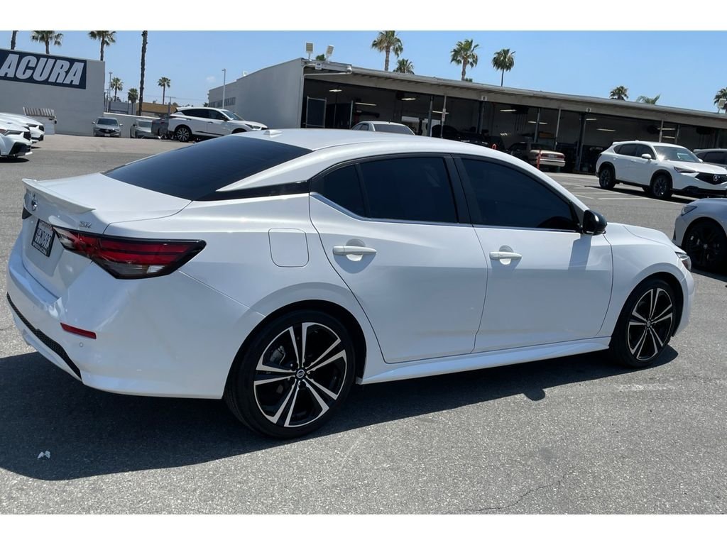 Used 2022 Aspen White TriCoat Pearl Nissan SR image 5