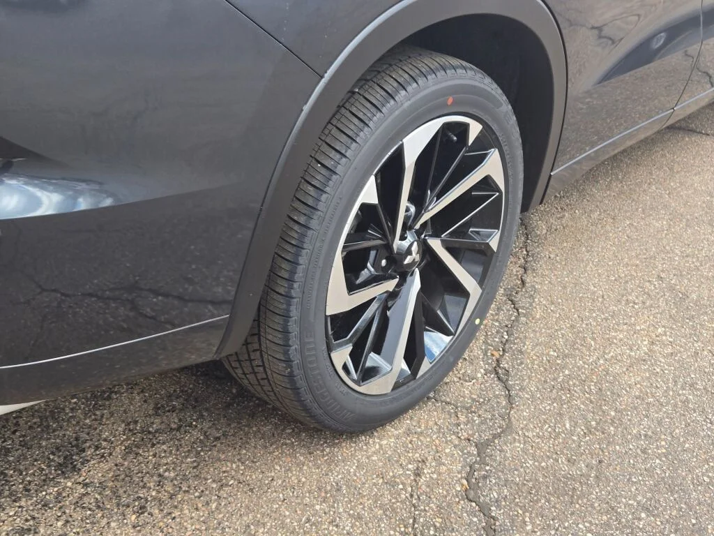 2025 Mitsubishi Outlander Plug-in Hybrid SEL - Photo 11