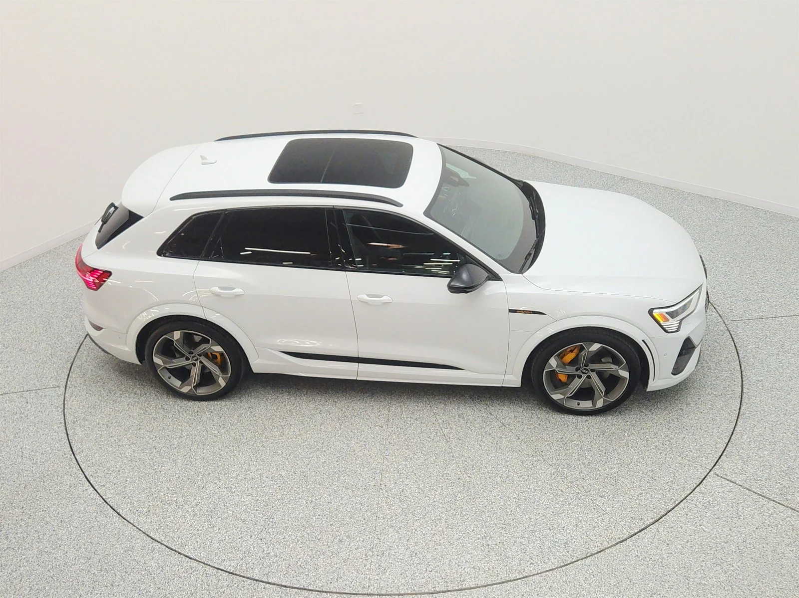 Used 2023 Glacier White Metallic Audi Premium Plus quattro image 25