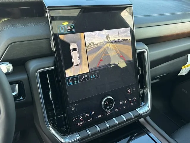 2026 GMC Yukon XL Denali - Photo 23