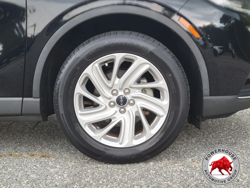 Used 2020 Black Lincoln Standard image 11