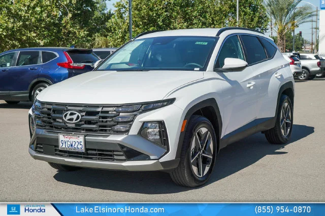 Used 2026 White Pearl Hyundai SEL image 4
