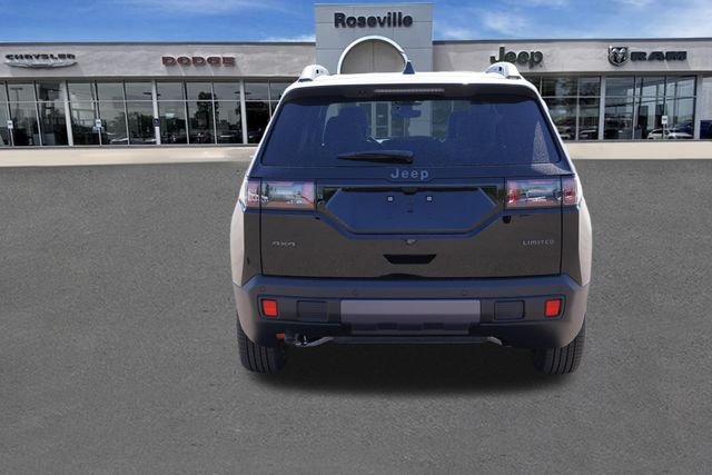 New 2026 Diamond Black Crystal Pearl-Coat Exterior Paint Jeep Limited image 4