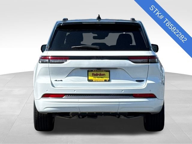 New 2026 Bright White Clear-Coat Exterior Paint Jeep Summit image 5