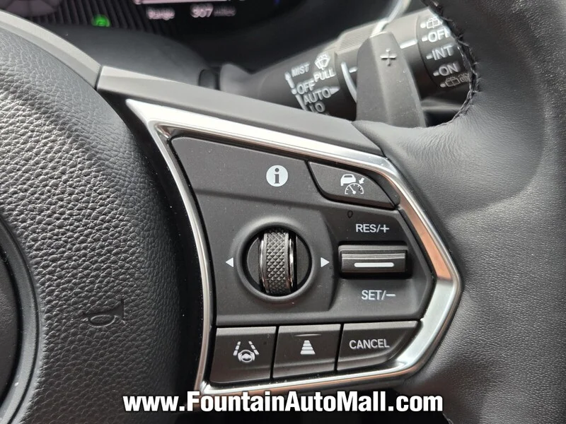 Used 2026 Solar Silver Metallic Acura FWD W/TECHNOLOGY PACKAGE image 23