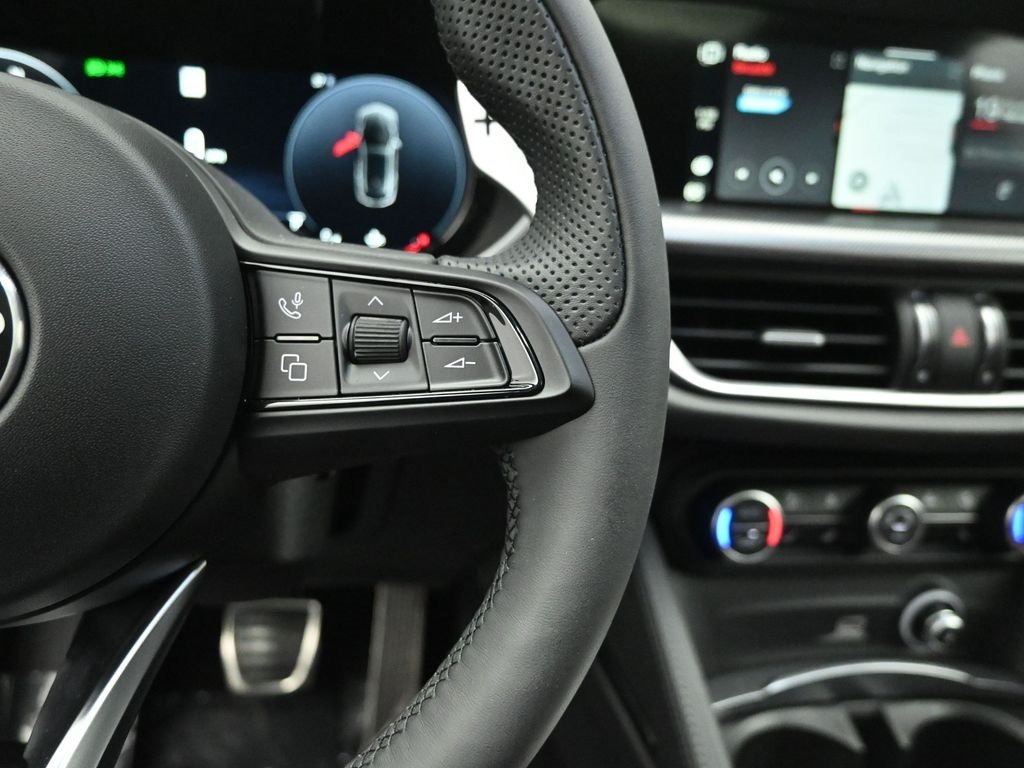 2025 ALFA ROMEO STELVIO - Image 17