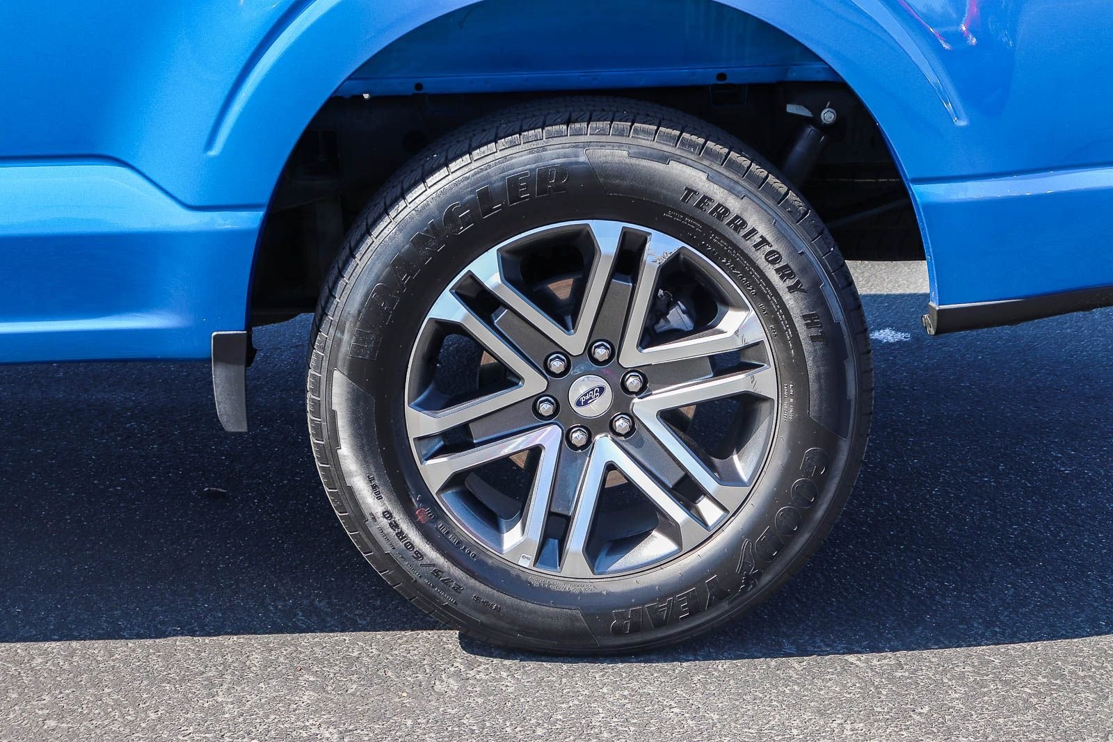 Certified Used 2021 Blue Metallic Ford XL image 8