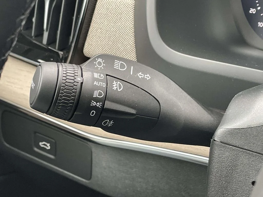 New 2026 Vapour Grey Volvo Plus image 13