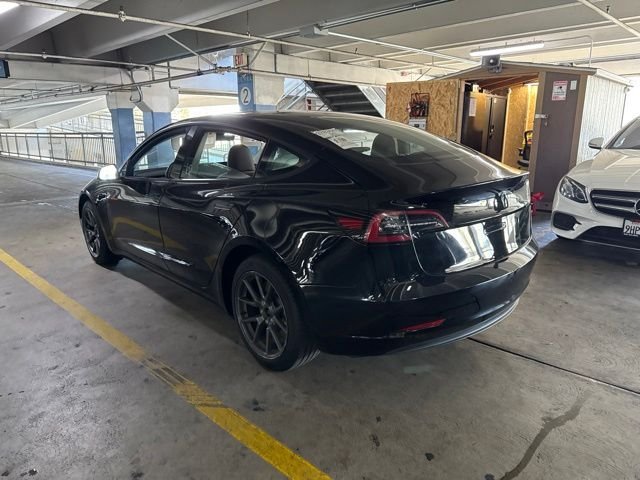 Used 2023  Tesla Base image 4