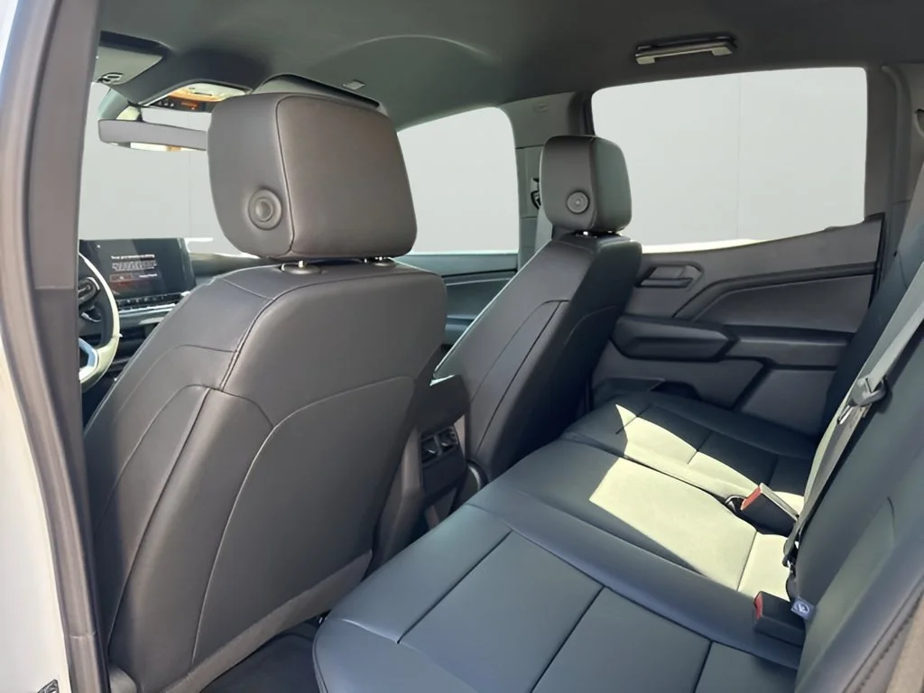 New 2026 Summit White Chevrolet Trail Boss image 14