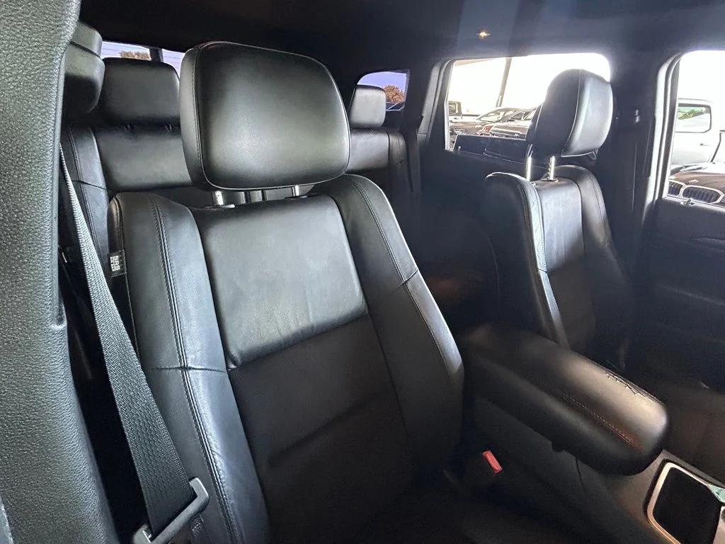 Used 2020 Bright White Clearcoat Jeep Altitude image 35