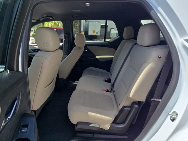 2023 Chevrolet Traverse LS - Photo 11
