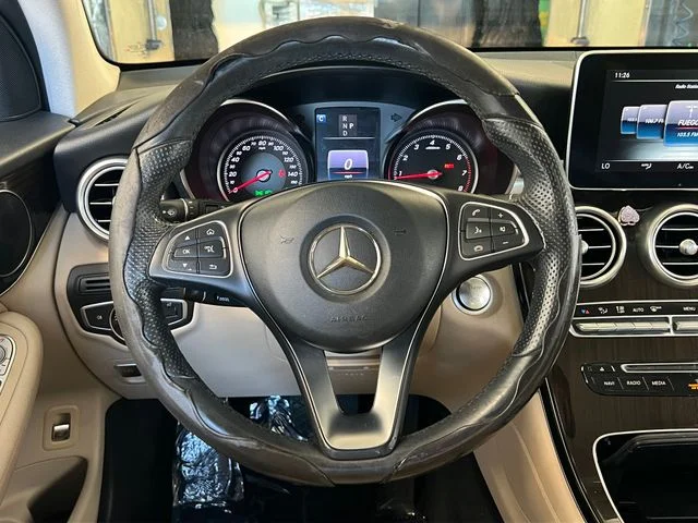 Used 2016 White Mercedes-Benz GLC 300 image 35