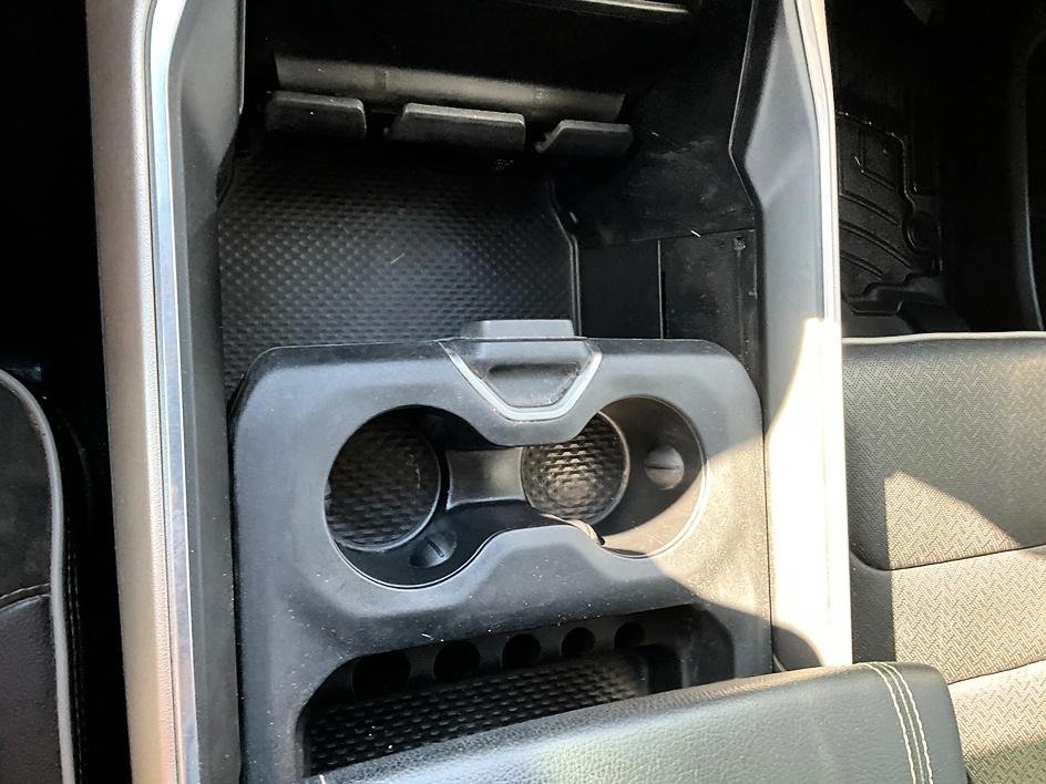 Used 2019 Black Ram Laramie image 25