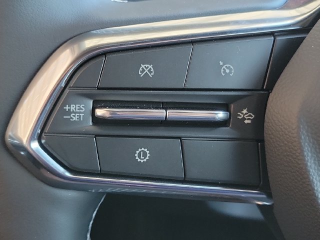 New 2027 Polar White Tricoat Chevrolet LT image 8