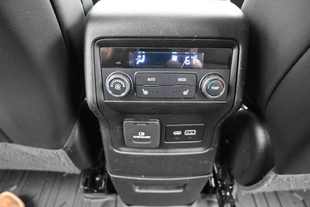 Used 2022 Ebony Twilight Metallic GMC Denali image 24