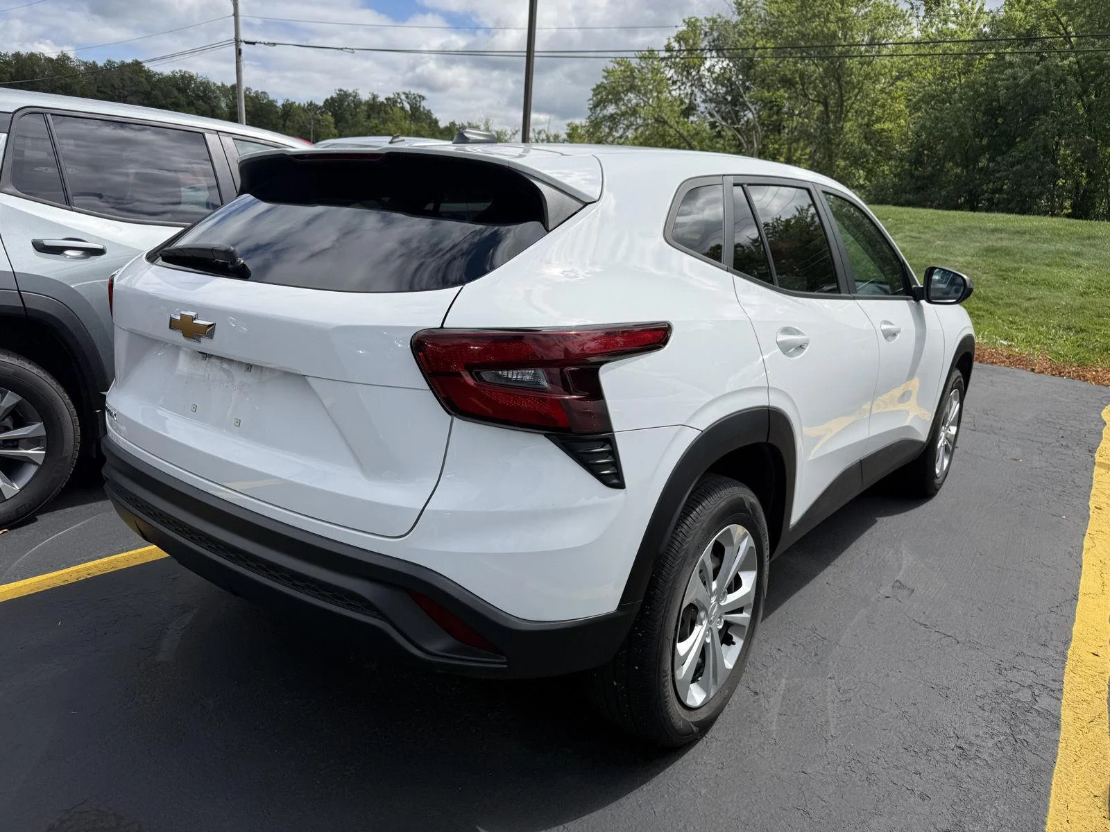 Used 2024 Summit White Chevrolet LS image 2