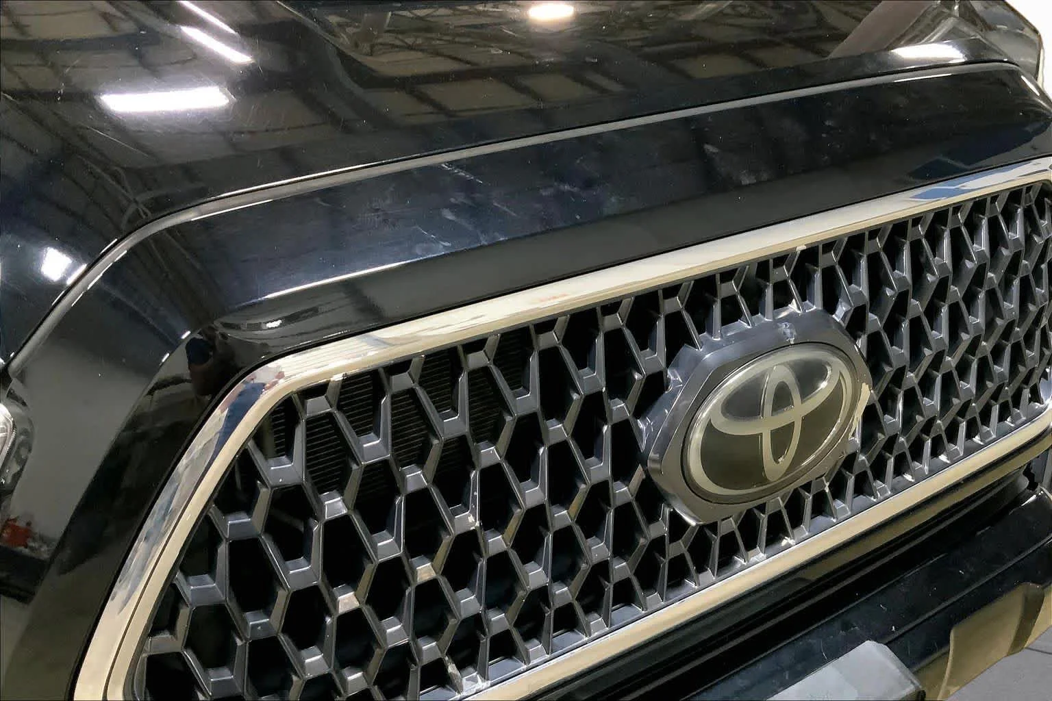 Used 2018 Midnight Black Metallic Toyota TRD Sport image 30