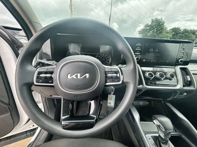 Used 2023 White Kia LX image 11
