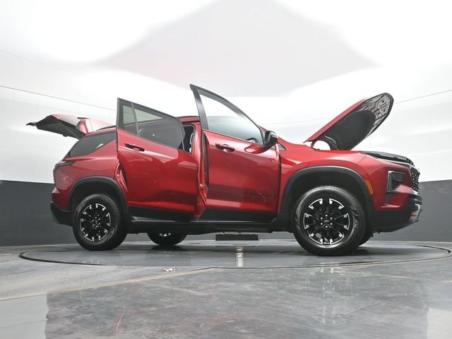 Used 2024 Red Chevrolet Z71 image 31